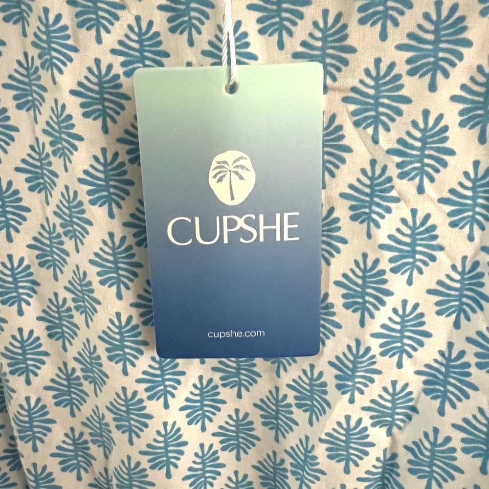 NWT Cupshe Blue & White Leaf Print Wrap Romper M - Picture 5 of 7